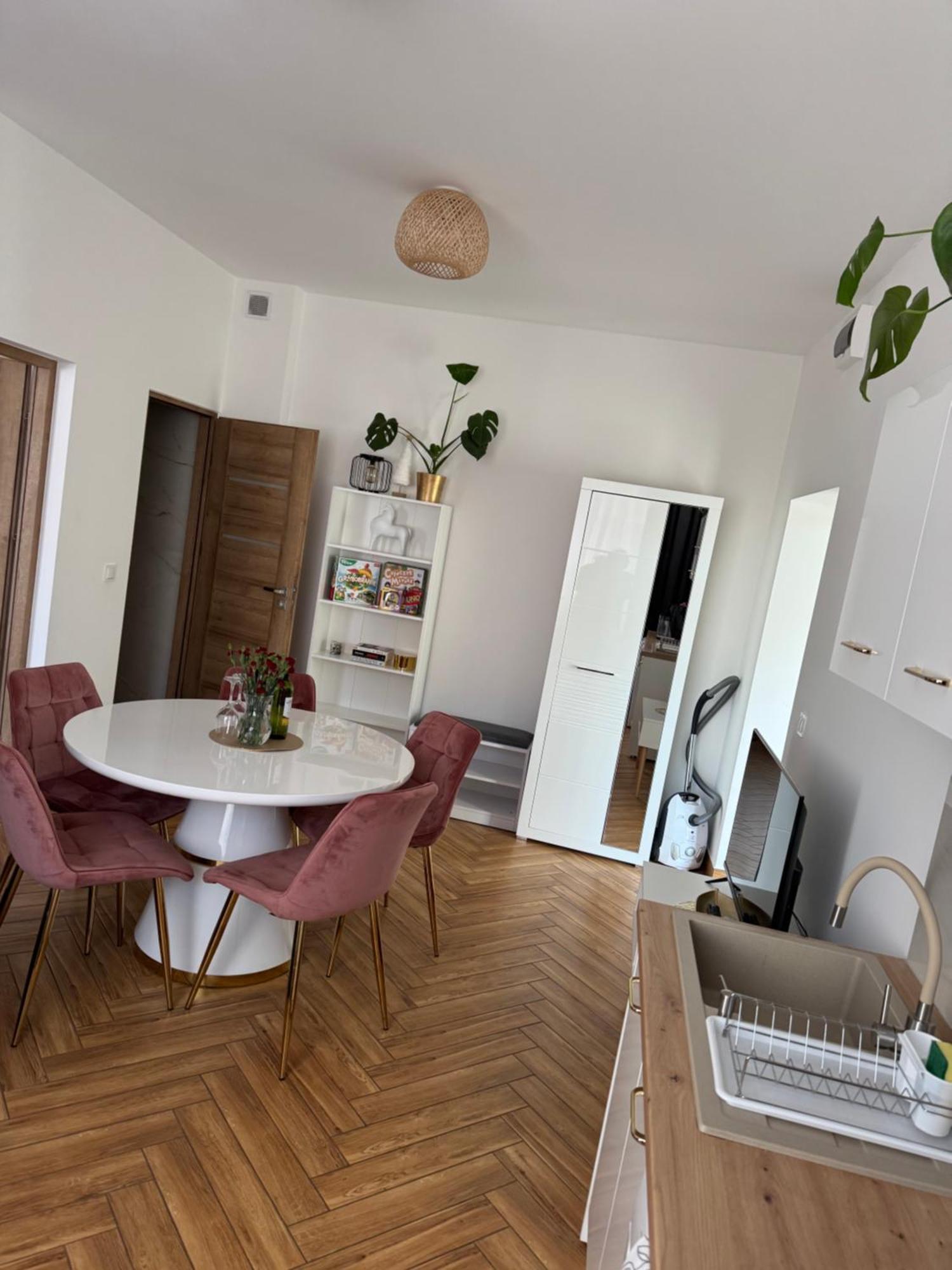 Dawna Mleczarnia Apartamenty Sosnowy Нова Руда Екстериор снимка